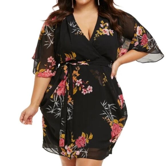 NWT City Chic Wrap Beloved Black Floral Wedding Guest Spring Cocktail Dress - Picture 1 of 11